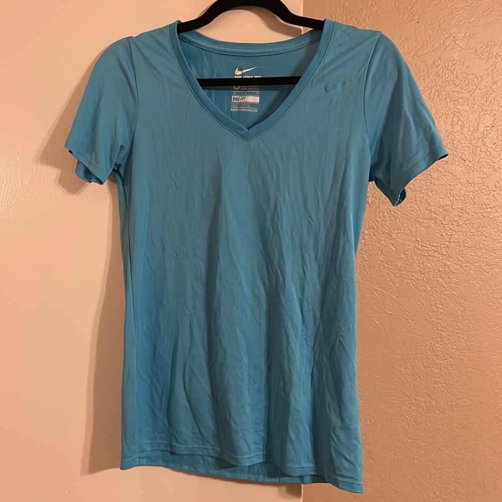 Nike t-shirt